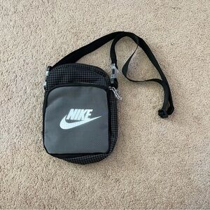Nike crossbody bag